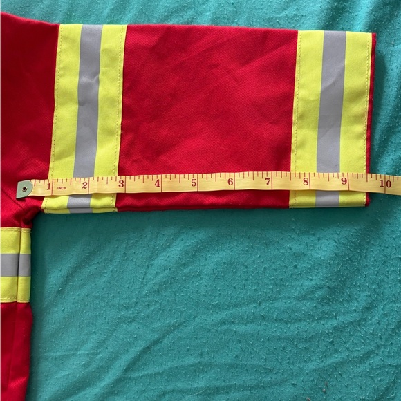 Melissa & Doug Boy’s Red Firefighter Jacket for 5-6 year olds - Picture 12 of 14